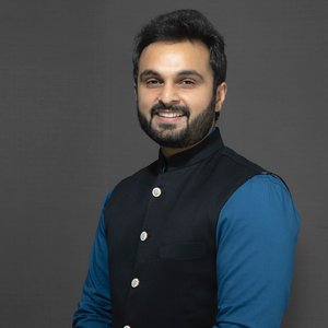 CS Vipul Santosh Sharma